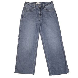Hollister Women’s Size 27/ 4R  Low Rise Baggy Jeans Pockets Embroidered Med Wash